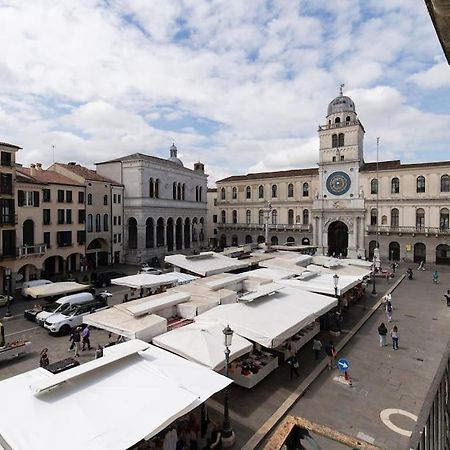 Enjoy Home - Appartamento Orologio, Piazza Dei Signori Padova Eksteriør billede